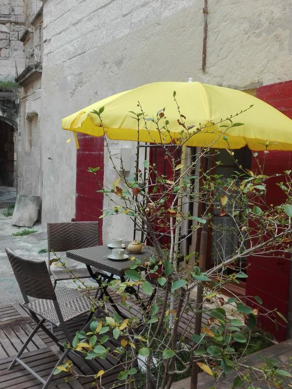 La Maison Des Hautures Arlés Exterior foto